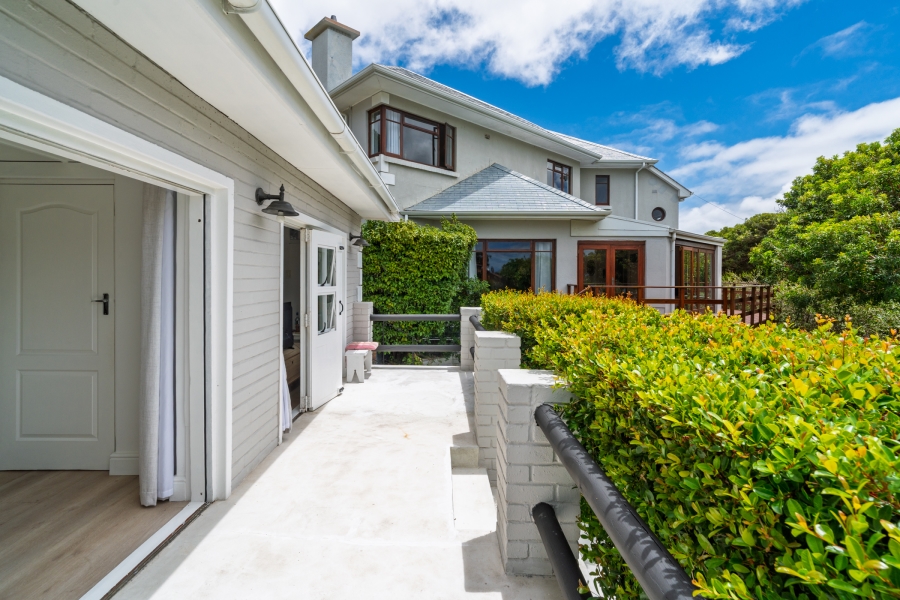 To Let 1 Bedroom Property for Rent in Fish Hoek Western Cape